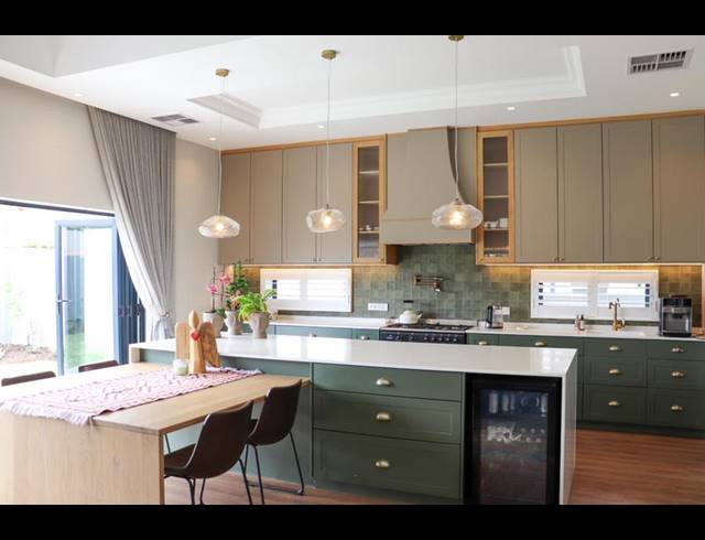 4 BEDROOM PROPERTY TO RENT IN KLEINE PARYS 2